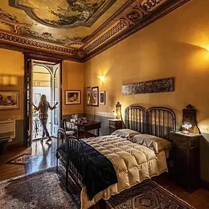 Palazzo Melluso Luxury Bed and breakfast